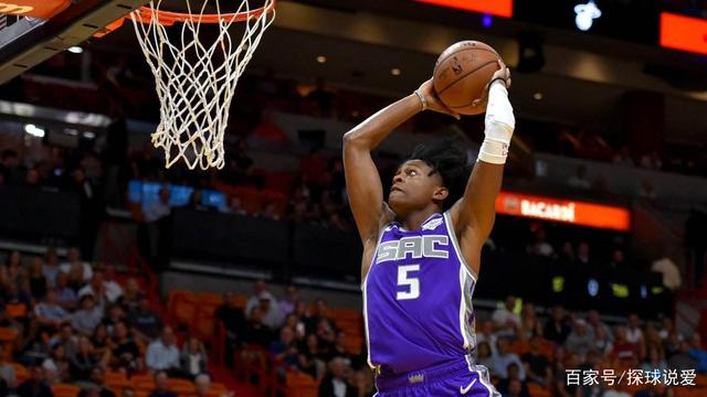 在新闻中回 在新闻中回