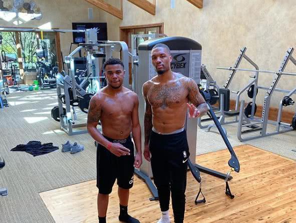 小尺寸偷池 小尺寸偷池